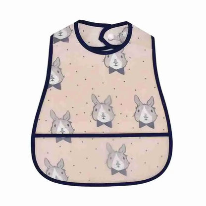 Bavoirs assortis empilés | rangement facile et compact pour les parents