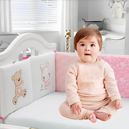 Tour de lit bébé | pour un cocon douillet et sécurisé.