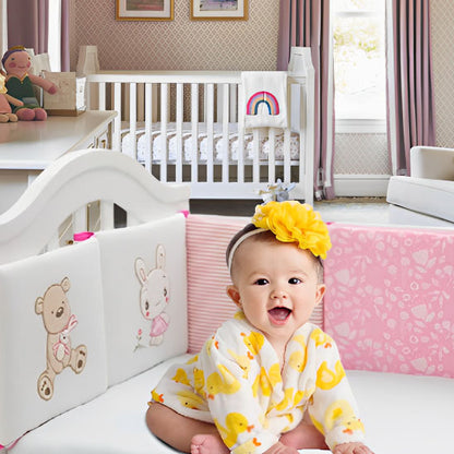 Tour de lit bébé | pour un cocon douillet et sécurisé.