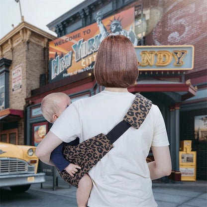 porte bebe | tendance motif léopard - Les douceurs de bébé