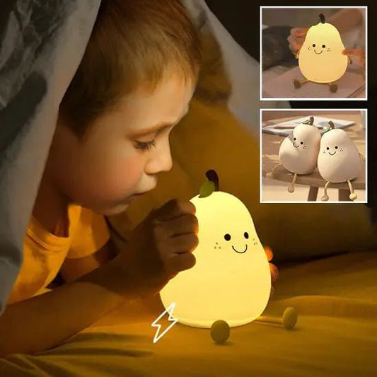 Veilleuse bébé poire vue de face | lumière douce et rassurante pour la chambre